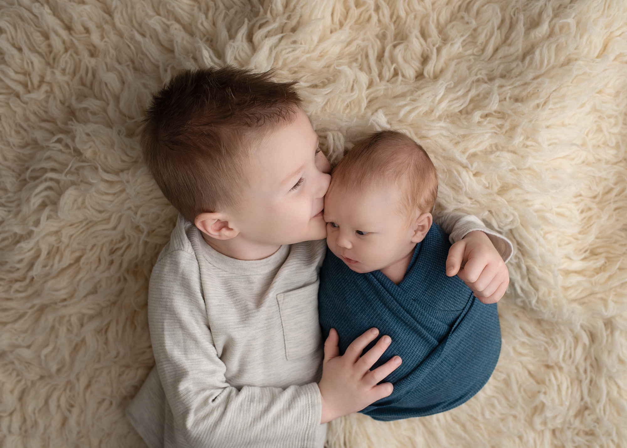 st louis newborn photographer, newborn photography near me, newborn portraits in st louis